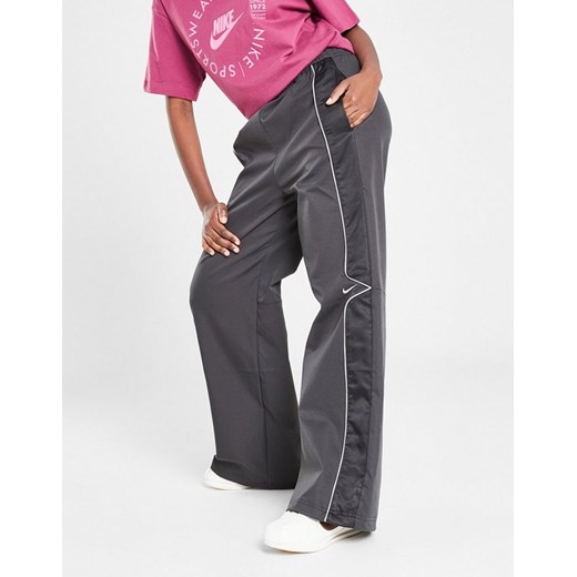 NIKE SPODNIE W NSW WVN PNT SW ze sklepu JD Sports  w kategorii Spodnie damskie - zdjęcie 185984482