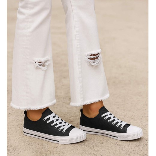 Czarne wiązane damskie trampki /G5-3 16404 G168/ ze sklepu Pantofelek24.pl w kategorii Trampki damskie - zdjęcie 185987140