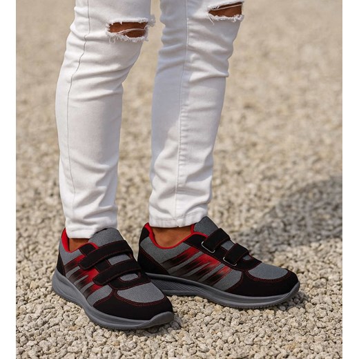 Czarno czerwone buty sportowe na rzepy /A10-1 18159 T299/ ze sklepu Pantofelek24.pl w kategorii Buty sportowe męskie - zdjęcie 185987151
