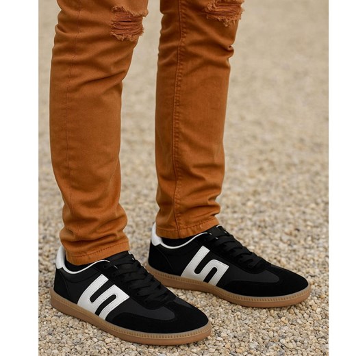 Sznurowane czarne trampki halówki /F1-3 18158 T484/ ze sklepu Pantofelek24.pl w kategorii Trampki męskie - zdjęcie 185987204