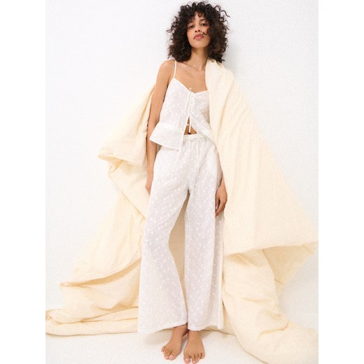 Mohito - Spodnie od piżamy - biały ze sklepu Mohito w kategorii Piżamy damskie - zdjęcie 185996413