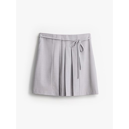 Mohito - Szara spódnica mini - szary ze sklepu Mohito w kategorii Spódnice - zdjęcie 185996513