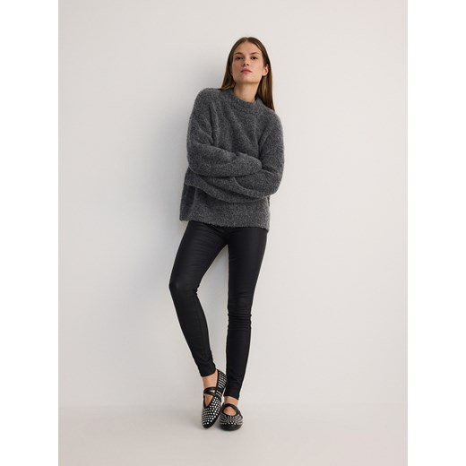 Reserved - Woskowane spodnie - czarny ze sklepu Reserved w kategorii Spodnie damskie - zdjęcie 185999464