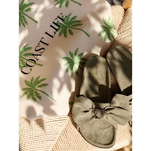 Reserved - Klapki z kokardami - jasny zielony ze sklepu Reserved w kategorii Klapki damskie - zdjęcie 186000183