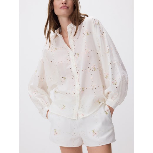 Reserved - Ażurowa koszula z haftem - biały ze sklepu Reserved w kategorii Koszule damskie - zdjęcie 186000700