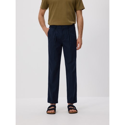 Reserved - Spodnie chino slim z lnem - granatowy ze sklepu Reserved w kategorii Spodnie męskie - zdjęcie 186002354