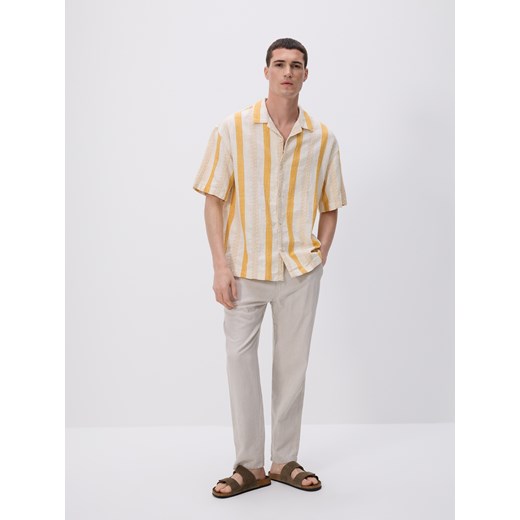 Reserved - Koszula comfort fit - bursztynowy ze sklepu Reserved w kategorii Koszule męskie - zdjęcie 186002443