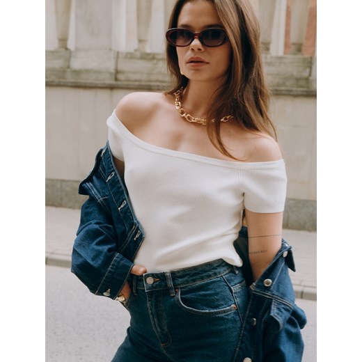 Reserved - Dzianinowa bluzka - kremowy ze sklepu Reserved w kategorii Bluzki damskie - zdjęcie 186003433