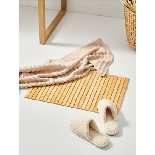 Sinsay - Mata łazienkowa - beżowy ze sklepu Sinsay w kategorii Łazienka - zdjęcie 186004163