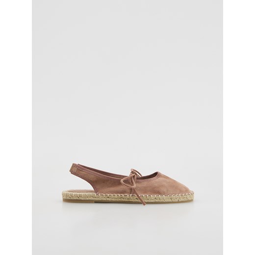 Reserved - Zamszowe espadryle z wiązaniem - brązowy ze sklepu Reserved w kategorii Espadryle damskie - zdjęcie 186008380