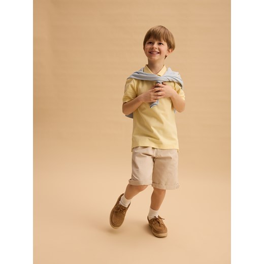 Reserved - Bawełniane szorty - kremowy ze sklepu Reserved w kategorii Spodenki chłopięce - zdjęcie 186008512