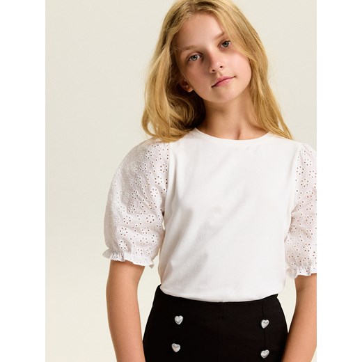 Reserved - Bluzka z bufiastym rękawem - złamana biel ze sklepu Reserved w kategorii Bluzki dziewczęce - zdjęcie 186009432
