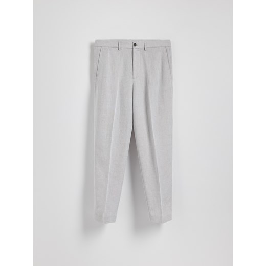 Reserved - Spodnie chino regular z lnem - jasnoszary ze sklepu Reserved w kategorii Spodnie męskie - zdjęcie 186011670