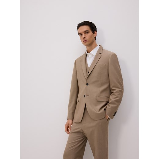 Reserved - Marynarka regular z dodatkiem wiskozy - beżowy ze sklepu Reserved w kategorii Marynarki męskie - zdjęcie 186011781