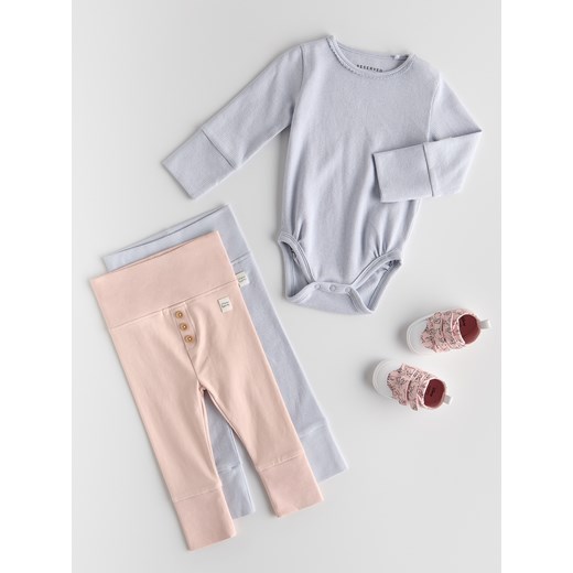 Reserved - Bawełniane legginsy z naszywką - brudny róż - id: 909GK-39X - marki Reserved - 186012393 Reserved - Bawełniane legginsy z naszywką - brudny róż ze sklepu Reserved w kategorii Odzież dla niemowląt - zdjęcie 186012393