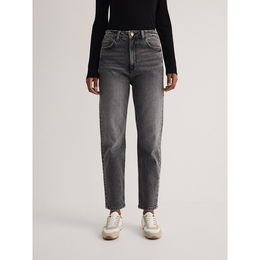 Reserved - Jeansy mom fit slim - szary ze sklepu Reserved w kategorii Jeansy damskie - zdjęcie 186013573