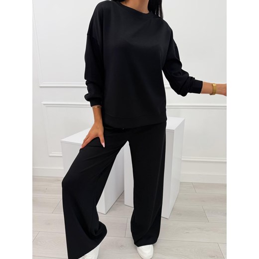 Czarny Dresowy Komplet Modnakiecka.pl 2XL/3XL ModnaKiecka.pl