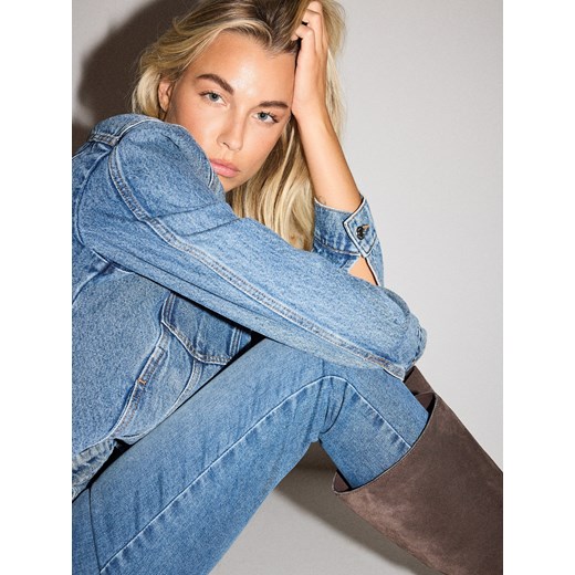 Mohito - Jeansowa kurtka - niebieski ze sklepu Mohito w kategorii Kurtki damskie - zdjęcie 186017242