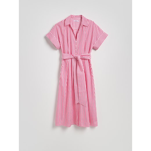 Reserved - Koszulowa sukienka z paskiem - różowy ze sklepu Reserved w kategorii Sukienki - zdjęcie 186025410