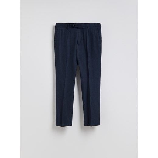 Reserved - Spodnie regular fit z lnem - granatowy ze sklepu Reserved w kategorii Spodnie męskie - zdjęcie 186027050