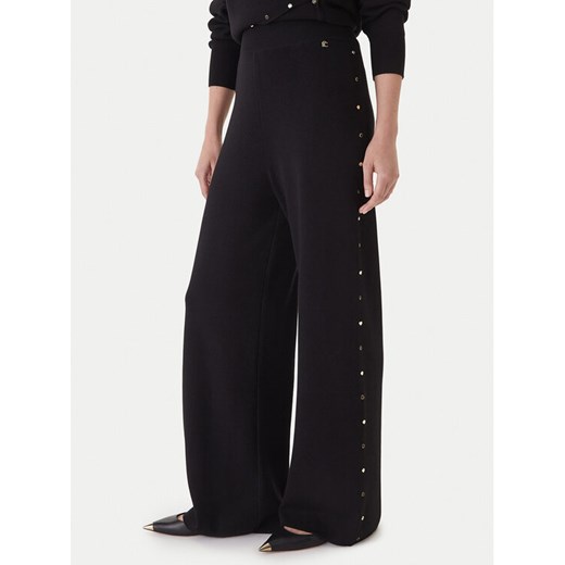 LOLA CASADEMUNT Spodnie materiałowe LF2514002 Czarny Regular Fit ze sklepu MODIVO w kategorii Spodnie damskie - zdjęcie 186029134