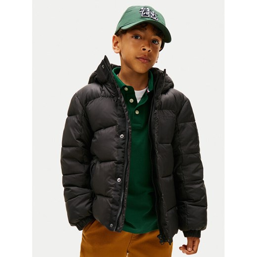 Tommy Hilfiger Kurtka zimowa KB0KB10093 S Czarny Regular Fit ze sklepu MODIVO w kategorii Kurtki chłopięce - zdjęcie 186029790