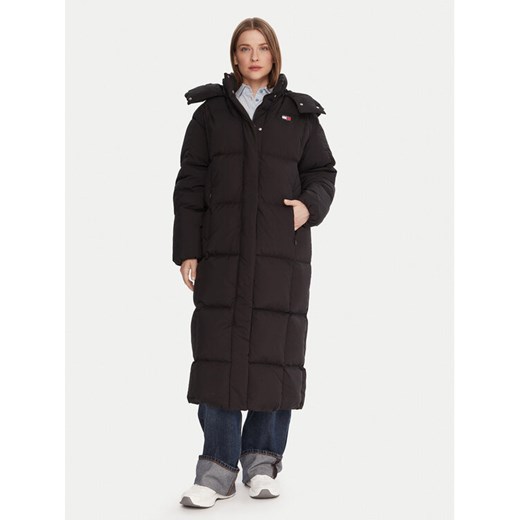 Tommy Jeans Kurtka puchowa Alaska DW0DW21977 Czarny Relaxed Fit ze sklepu MODIVO w kategorii Kurtki damskie - zdjęcie 186031562