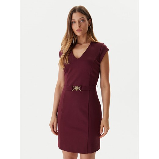 Guess Sukienka koktajlowa W5BK21 KCMU2 Czerwony Slim Fit ze sklepu MODIVO w kategorii Sukienki - zdjęcie 186031783