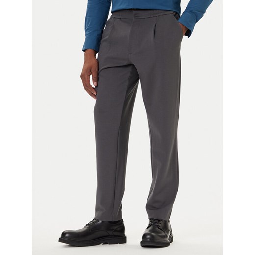 Calvin Klein Chinosy LV04LE613G Szary Slim Fit ze sklepu MODIVO w kategorii Spodnie męskie - zdjęcie 186032094
