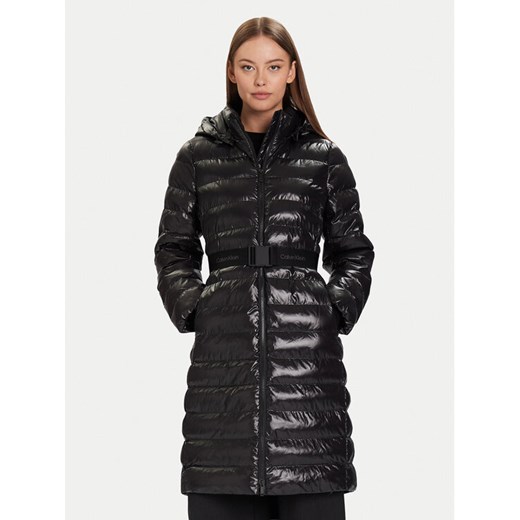 Calvin Klein Kurtka zimowa LV044D543G Czarny Slim Fit ze sklepu MODIVO w kategorii Kurtki damskie - zdjęcie 186032114