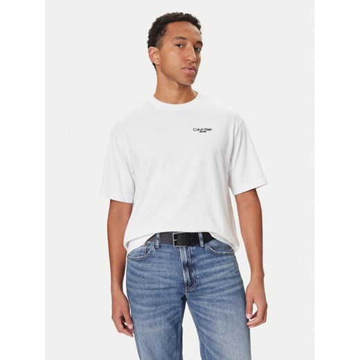 Calvin Klein Jeans T-Shirt LV04RD825G Biały Regular Fit ze sklepu MODIVO w kategorii T-shirty męskie - zdjęcie 186032443