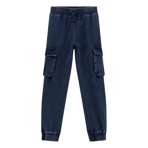 Guess Joggery L5YQ14 KCYC0 Granatowy Regular Fit ze sklepu MODIVO w kategorii Spodnie chłopięce - zdjęcie 186033460