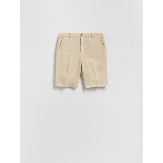 Reserved - Lniane szorty regular fit - beżowy ze sklepu Reserved w kategorii Spodenki męskie - zdjęcie 186068761