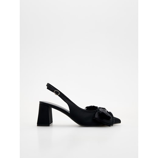 Reserved - Czółenka z kokardami - czarny Reserved 35 okazja Reserved