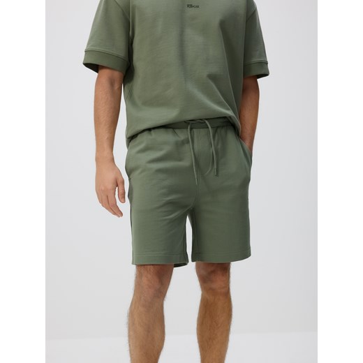 Reserved - Bawełniane szorty comfort - jasnozielony ze sklepu Reserved w kategorii Spodenki męskie - zdjęcie 186069364