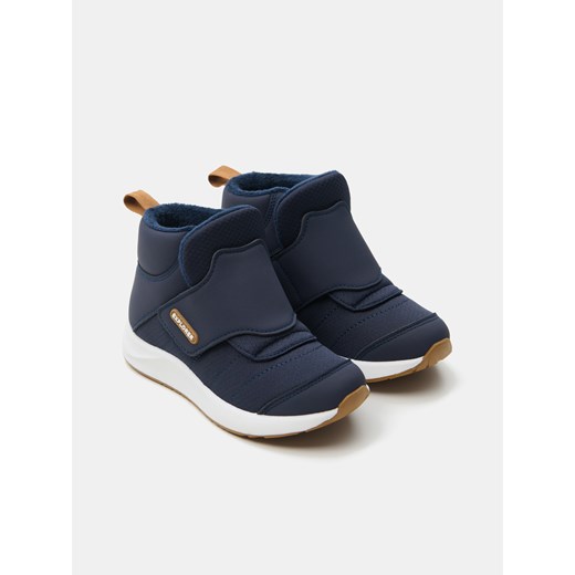 Sinsay - Ocieplane trampki za kostkę zapinane na rzep - granatowy Sinsay 29 Sinsay