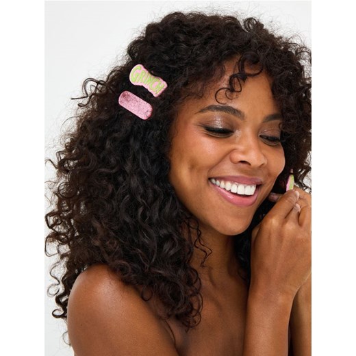 Sinsay - Spinki do włosów 4 pack Grinch - różowy Sinsay One Size Sinsay