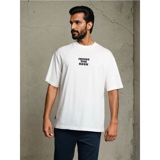 Sinsay - Koszulka z nadrukiem na plecach - kremowy ze sklepu Sinsay w kategorii T-shirty męskie - zdjęcie 186083854