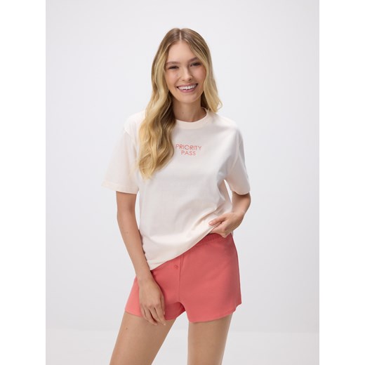 Reserved - Dwuczęściowa piżama z haftem - intenstywna czerwień ze sklepu Reserved w kategorii Piżamy damskie - zdjęcie 186088054