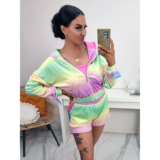 welurowy dres besti multicolor la perla bluza kangurka + krótkie spodenki + top - tęczowy print 3 ze sklepu STYLOWO w kategorii Dresy damskie - zdjęcie 186091170