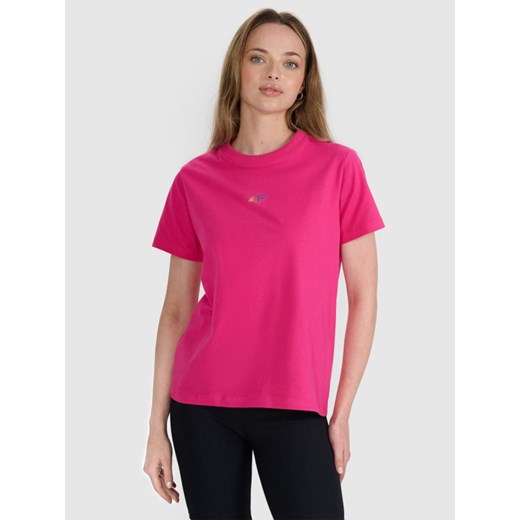 Damski t-shirt oversize z nadrukiem 4F 4FRSS25TTSHF3163 - różowy ze sklepu Sportstylestory.com w kategorii Bluzki damskie - zdjęcie 186095110