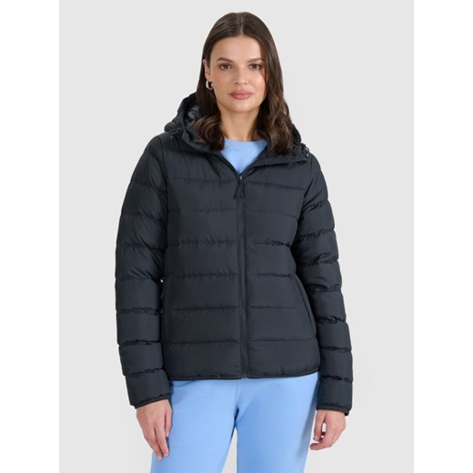 Kurtka puchowa pikowana z kapturem 4F 4FRAW25TDJAF0800 - czarna ze sklepu Sportstylestory.com w kategorii Kurtki damskie - zdjęcie 186095561