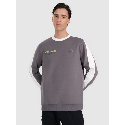 Męska bluza dresowa nierozpinana bez kaptura 4F 4FRAW25TSWSM2457 - szara ze sklepu Sportstylestory.com w kategorii Bluzy męskie - zdjęcie 186096160