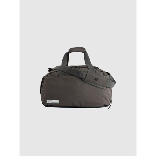 Torba treningowa 25 l 4F 4FRAW25ATBAU050 - szara ze sklepu Sportstylestory.com w kategorii Torby sportowe - zdjęcie 186096420