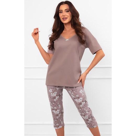 Bawełniana piżama damska na krótki rękaw i 3/4 spodnie Kimuri, Kolor cappuccino, Rozmiar M, Italian Fashion ze sklepu Primodo w kategorii Piżamy damskie - zdjęcie 186119261