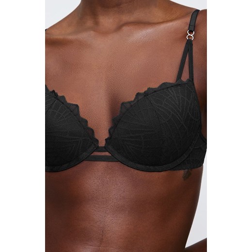 Triumph biustonosz push-up That Night In Vegas 10224875-0004, Kolor czarny, Rozmiar 75B, Triumph ze sklepu Primodo w kategorii Biustonosze - zdjęcie 186120131