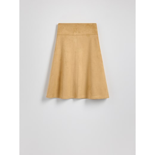 Reserved - Spódnica midi z imitacji zamszu - kremowy ze sklepu Reserved w kategorii Spódnice - zdjęcie 186126940