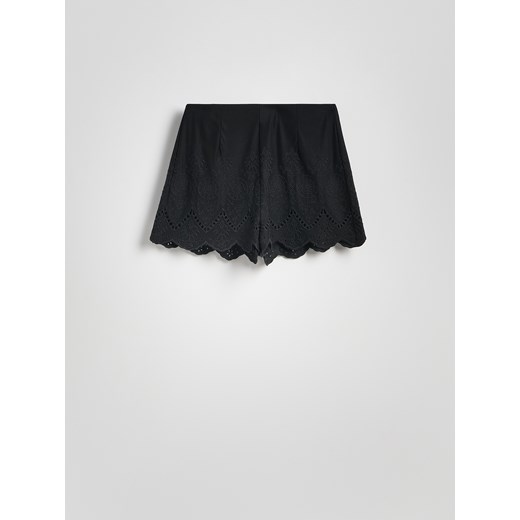 Reserved - Ażurowe szorty z wiskozą - czarny ze sklepu Reserved w kategorii Szorty - zdjęcie 186128922