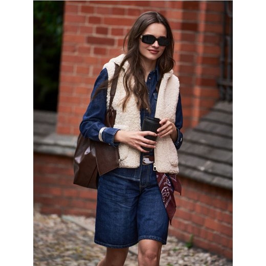 Sinsay - Kamizelka z kapturem - kremowy ze sklepu Sinsay w kategorii Kamizelki damskie - zdjęcie 186130264