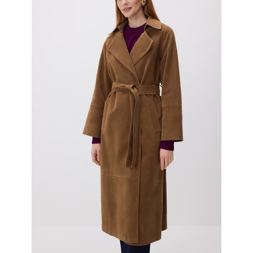 Reserved - Trencz z imitacji zamszu - brązowy ze sklepu Reserved w kategorii Płaszcze damskie - zdjęcie 186134772